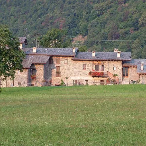 Le Case dei Baff, hotel v destinaci Morbegno