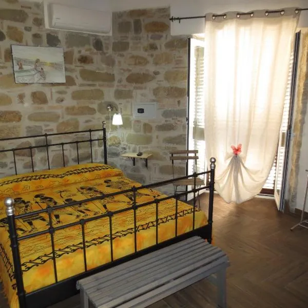 Aurora Bed and Breakfast, hotel in Castel di Tusa