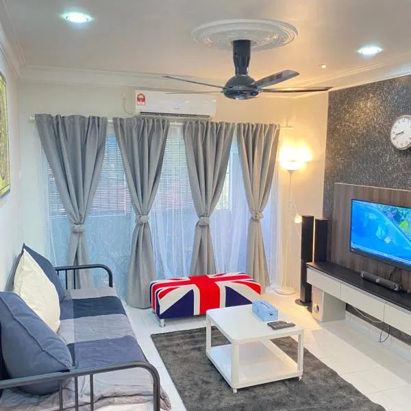 Spanish Villa homestay, hotell i Senawang