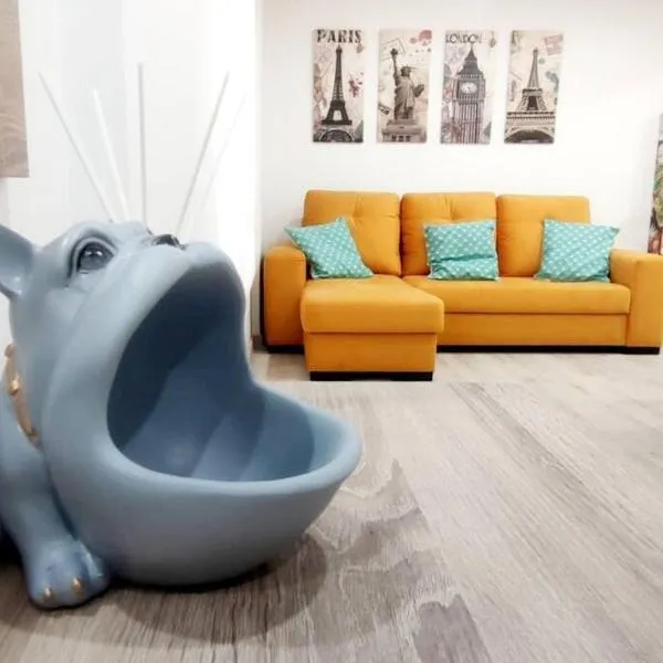- LUJO - Parking, Maquina Arcade, Wifi y Netflix, hotel en Oviedo