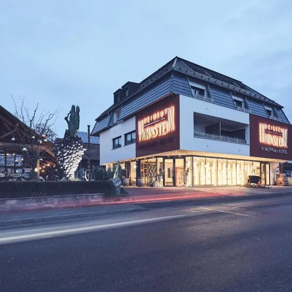Hotel Hornstein - Weingut, Vinothek & Gastronomie, hotell i Nonnenhorn