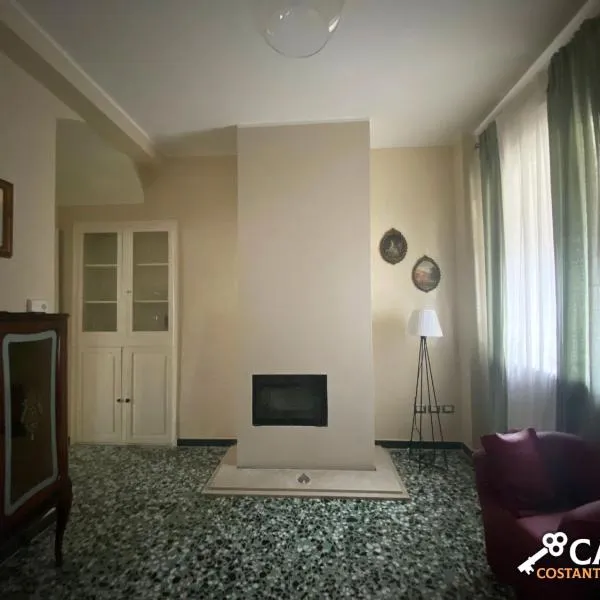 Casa Costantinopoli, hotel v destinaci Padula