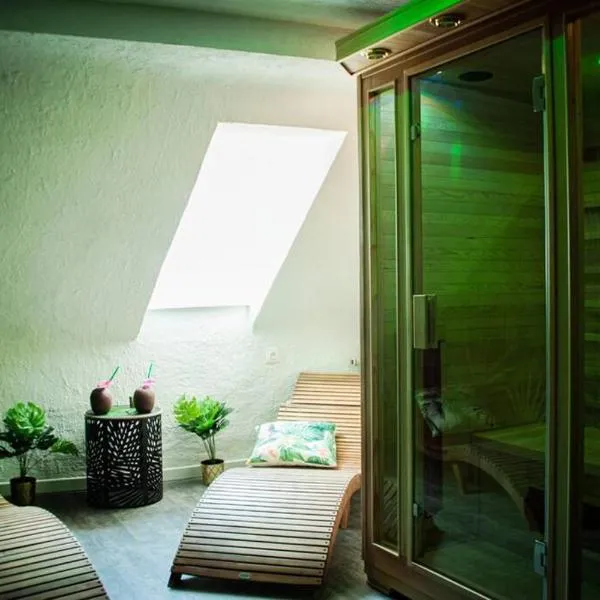 Bulle d’Amour , une nuit en amoureux, hotel v mestu Thann