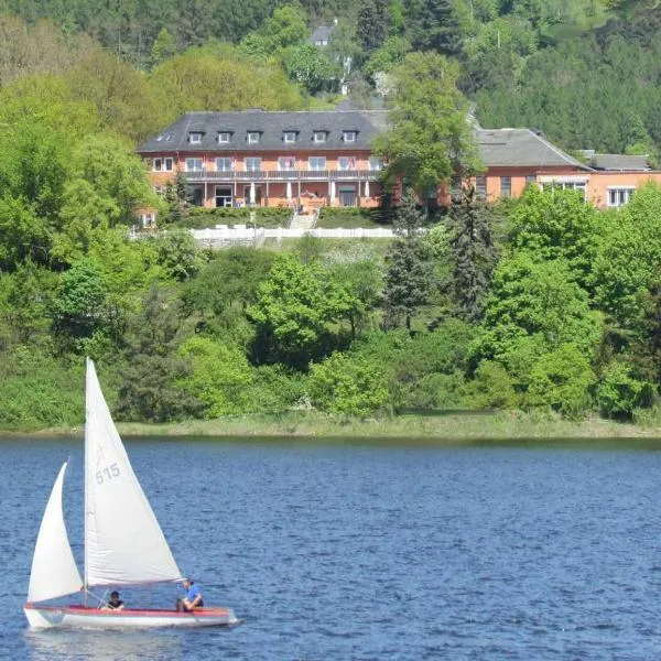 Hotel Seeblick, hotel in Pöritzsch