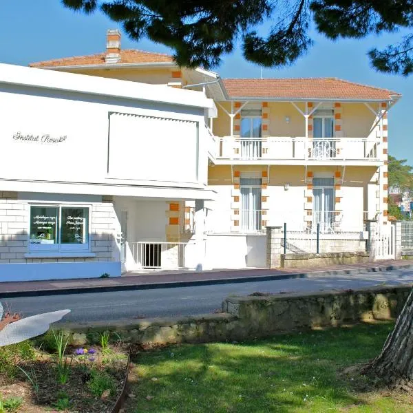 Villa Rosaria, hotell i Saint-Palais-sur-Mer