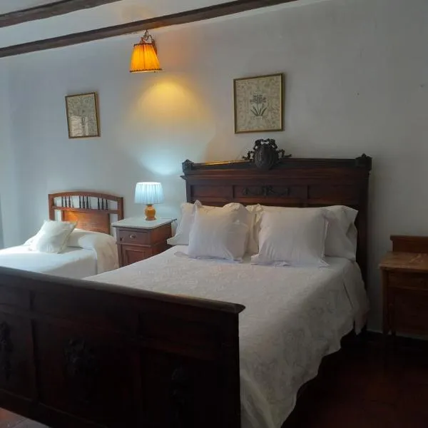 Fonda Del Tozal, hotel v destinaci Teruel