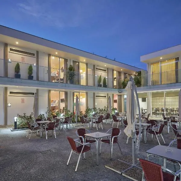 Welcome In, hotel v destinaci Aveiro