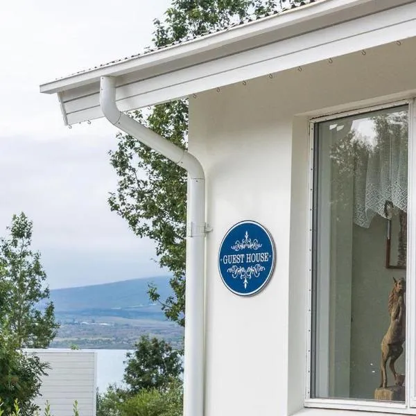 North Inn - Guesthouse and Cabin، فندق في آكيورِيْري