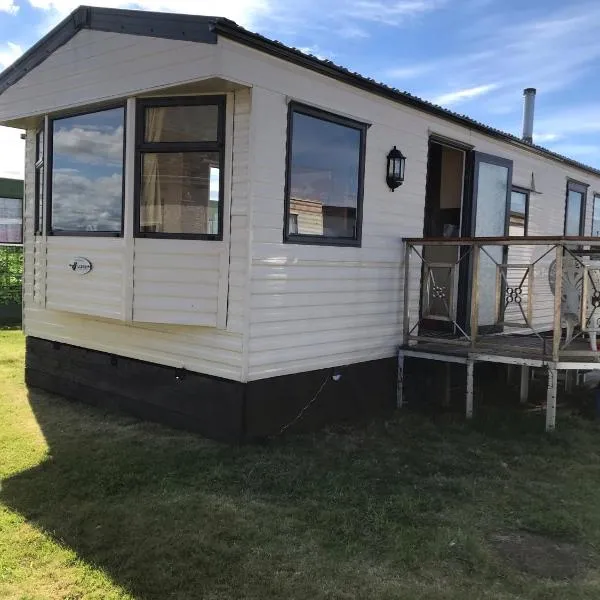 Melody Brooks Caravan Park, hotel v destinaci Portknockie