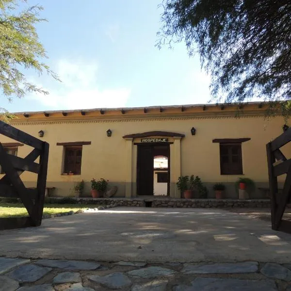 El Rancho de Manolo, hotel u gradu 'Angastaco'