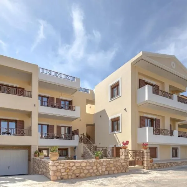 Aloustina Apartments, hotell i Paralia Demonias