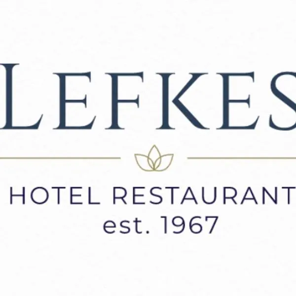 Hotel Lefkes、パラリア・スコティニスのホテル