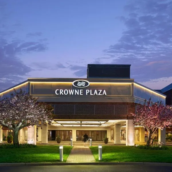 Crowne Plaza Providence-Warwick (Airport), an IHG Hotel, hotelli kohteessa Warwick