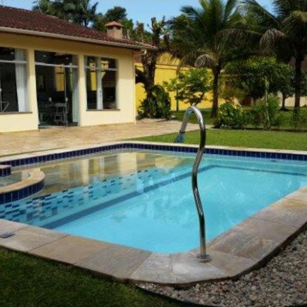 Encantadora Chácara com Piscina em Itanhaém