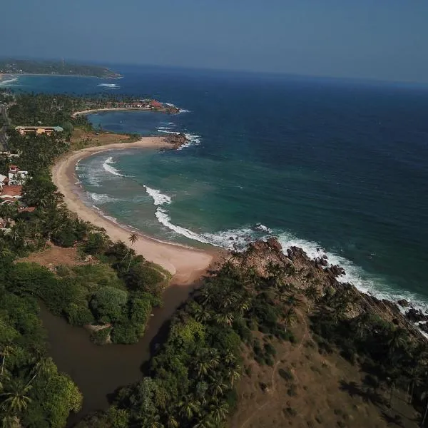 Parasol dore, hotel a Dikwella