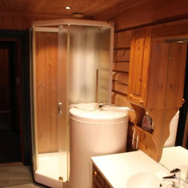 Cozy cabin at Beitostølen with sauna, hot tub & fireplace, khách sạn ở Beitostøl