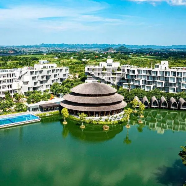 Wyndham Grand Vedana Ninh Binh Resort, khách sạn ở Nho Quan