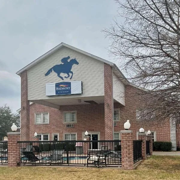 Baymont by Wyndham Willow Park, hotel di Willow Park