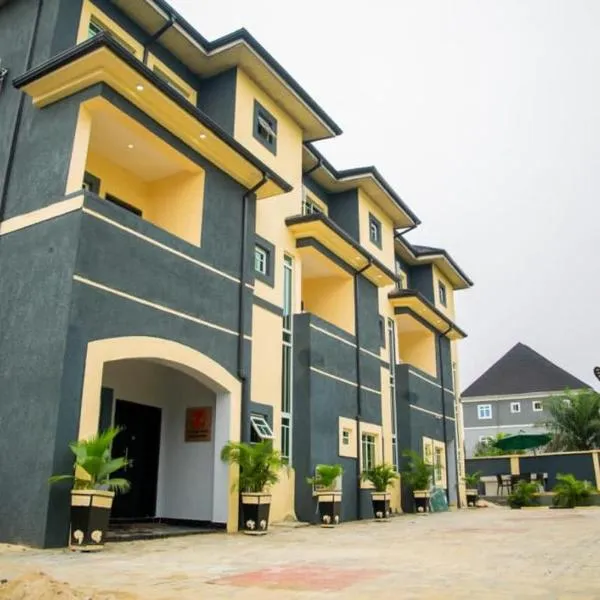 Zucchini Hotel and apartments, hotel in Ogigba