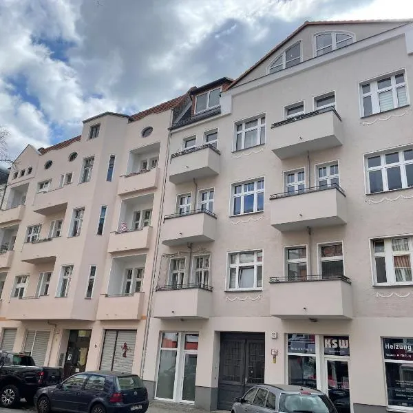 Luxury 60m2 Appartement in Wilhelmstadt Berlin, hotel v Berlíně