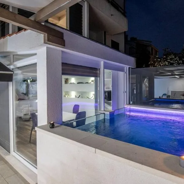 Luxury apartment Martinis with pool, hotel em Split