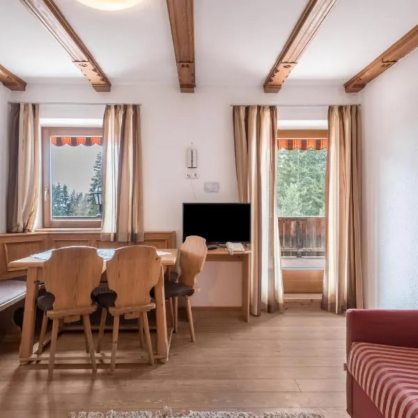 Ferienparadies Sabina Compatsch, hotel v destinaci Alpe di Siusi
