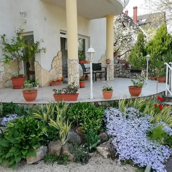Szilvia apartman, hotel v Harkánech