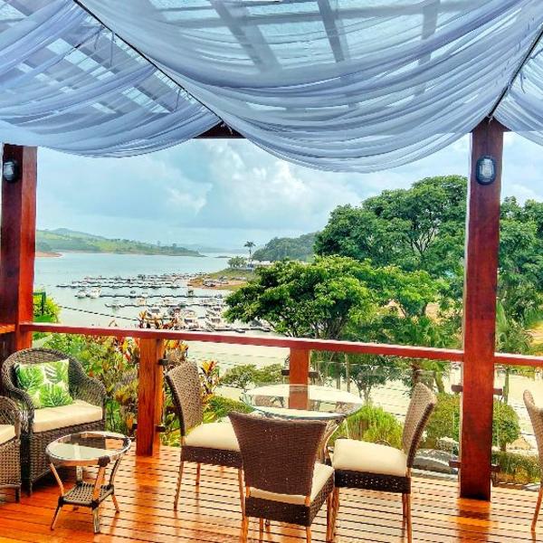 Solarium de Escarpas Suítes