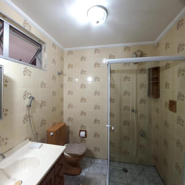 Apto Completo a 500 m da Praia da Enseada, Garagem e Wi-Fi - Foto 3