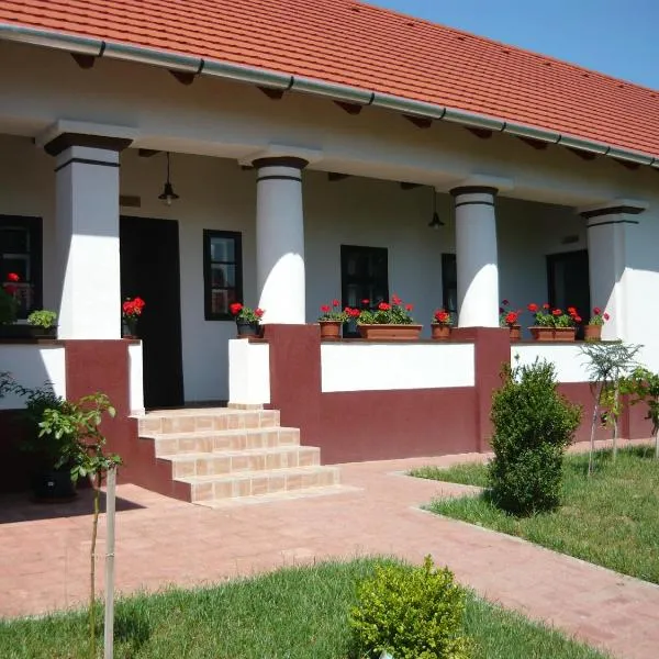 Álmosdi Tópart Vendégház, hotel in Álmosd