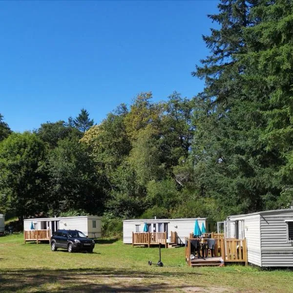 Camping Les Roussilles, hotel in Saint-Sylvestre