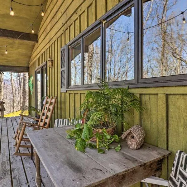 Studio Apartment with Kitchen VERY close to WCU - non smoking & no pets, hotel in Sylva