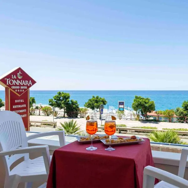 Grand Hotel La Tonnara, hotel in Serra dʼAiello