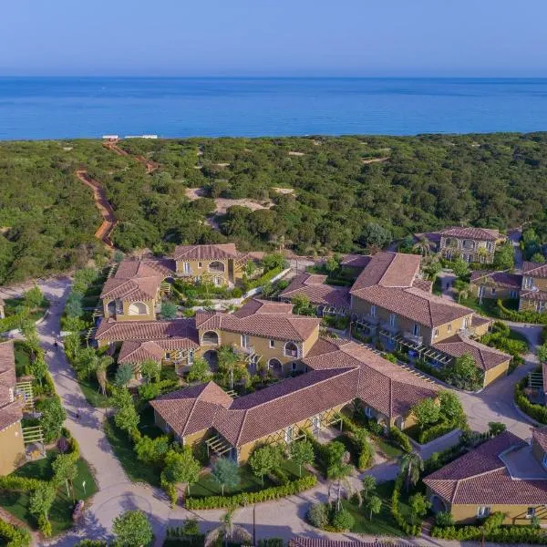 Is Serenas Badesi Resort, hotel Badesiben