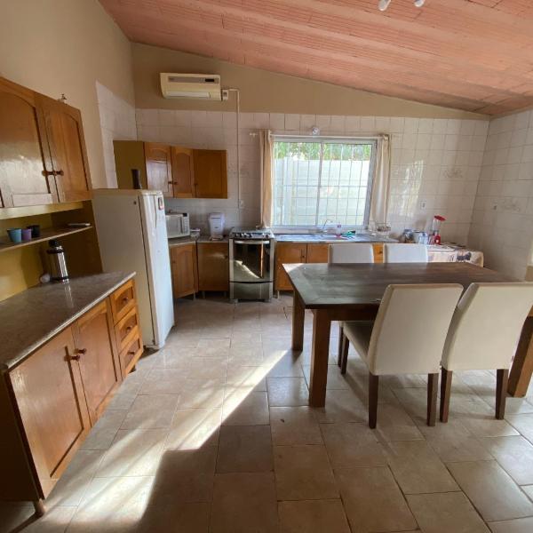 Casa agradável com lareira - Foto 4