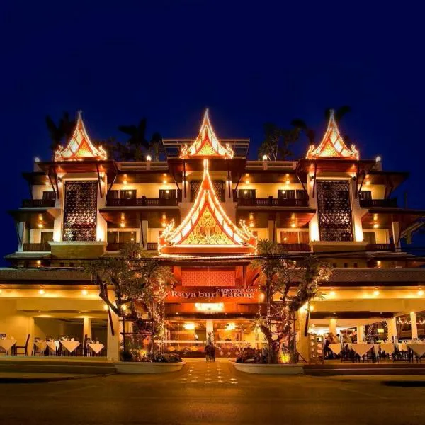 Rayaburi Hotel, Patong, hotelli Patong Beachillä