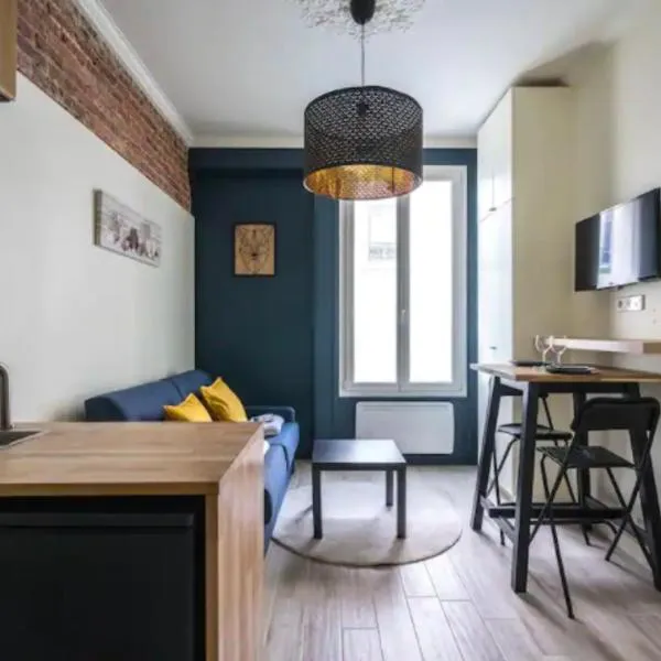 CMG Cosy Studio- 2P - Nation - Voltaire