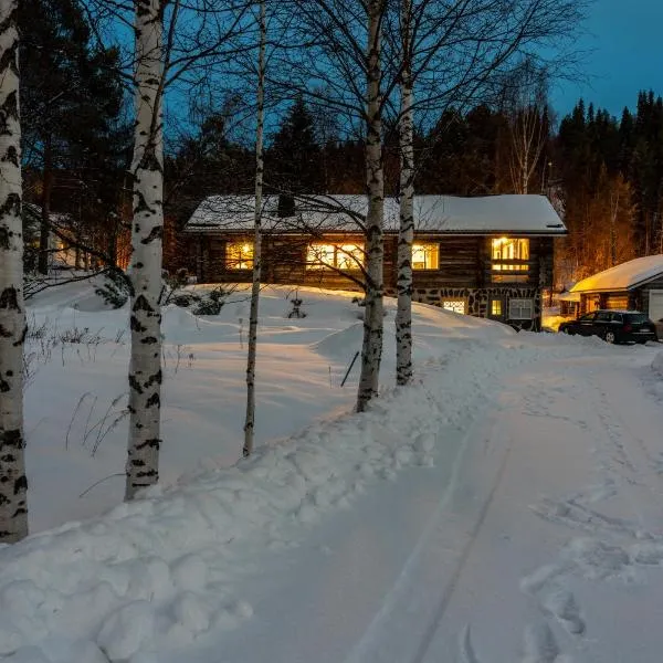 A room (or 2 or 3) in a Lapland House of Dreams, hotelli kohteessa Kivitaipale