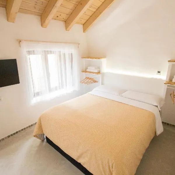 El Pequeño Pajar, hotel in Majaelrayo