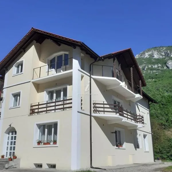 Băile Herculane में, होटल Casa Astoria