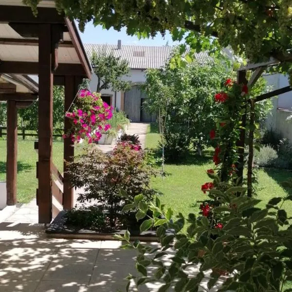 Ferienwohnung Maks und Kris, hotel sa St. Andrä am Zicksee