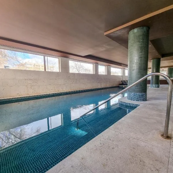 Foz Palace Spa Luxury Residence, Hotel in Portimão
