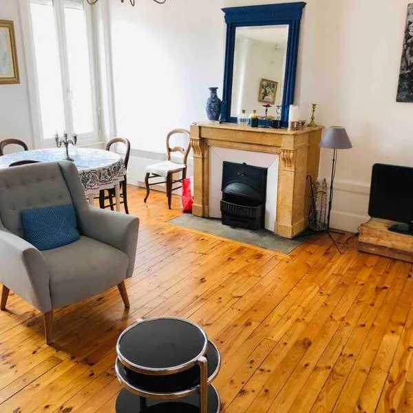 Le Cheylard, appartement spacieux et lumineux, hotel v destinaci Le Cheylard