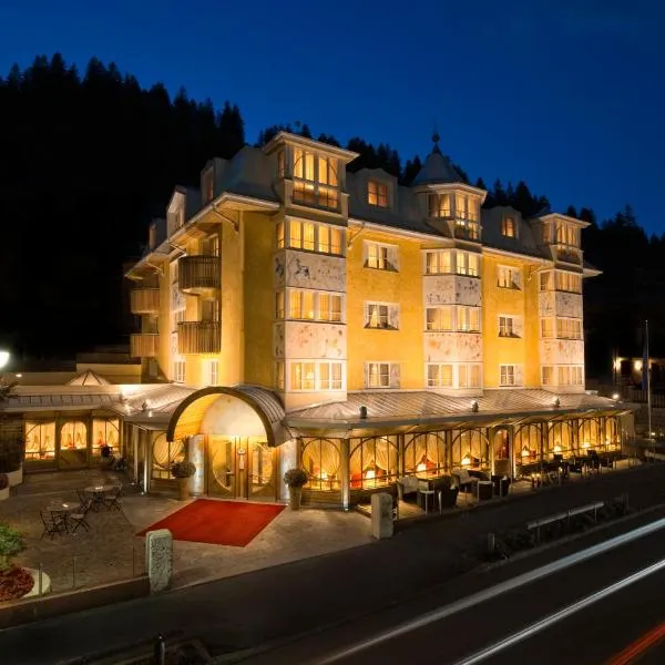 Alpen Suite Hotel, hotel v destinácii Madonna di Campiglio