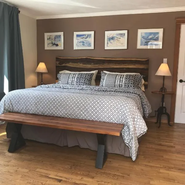 Canadian Rockies Inn - Adults only, hotel in Field