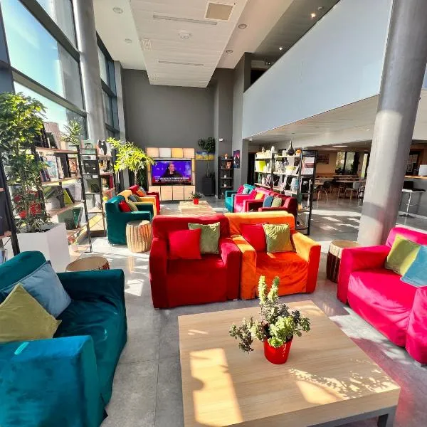 Campanile Metz Nord Woippy- Porte du Luxembourg A31- Sortie 34- Parking Gratuit- Accueil de Nuit, хотел в Woippy