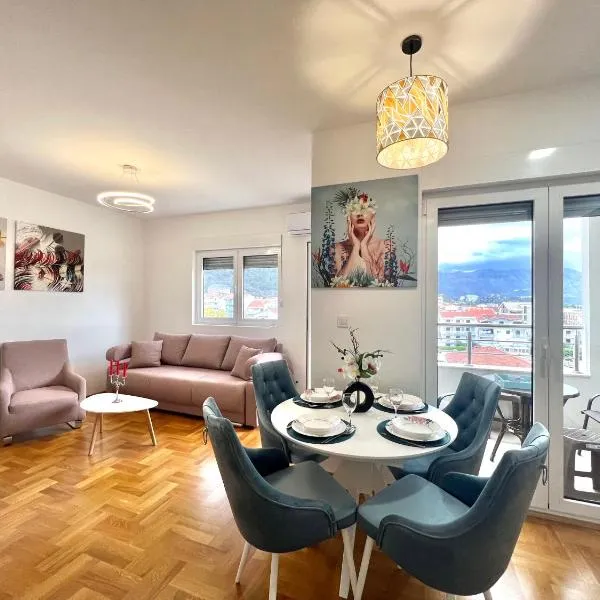 Azure Apartments, hotel v destinaci Budva