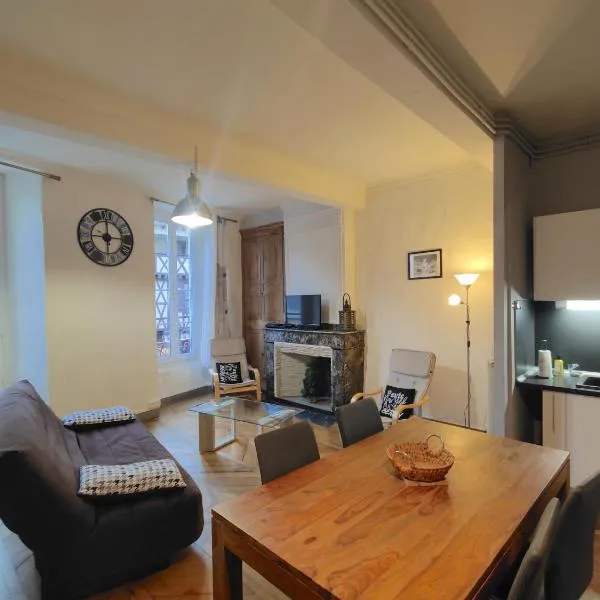 Appartement centre-ville pour séjour et cure, hotel v destinaci Bagnères-de-Bigorre