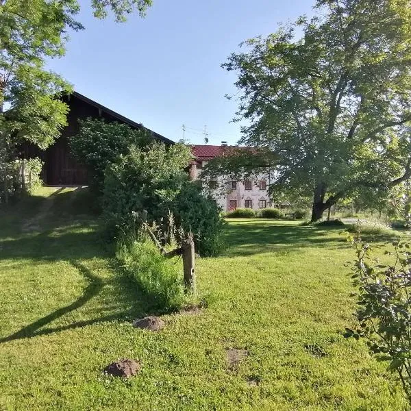 Tiny X im Marxhof Seebruck am Chiemsee, Hotel in Seebruck