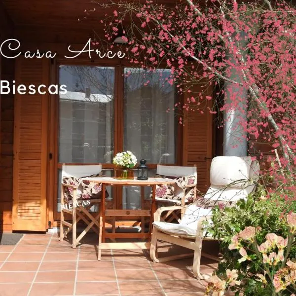 Casa Arce, hotel in Biescas